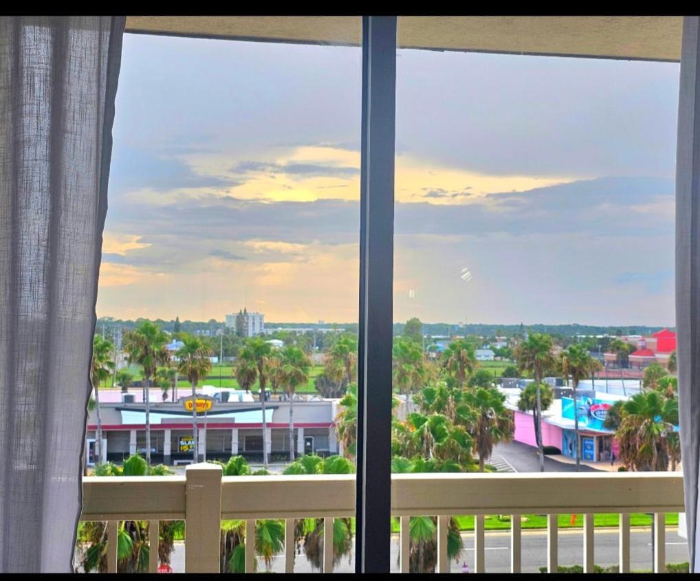 Stay On The Beach! Wonderful Location! Daytona Beach Exterior foto